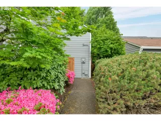 Photo #1: 21355017 Listing