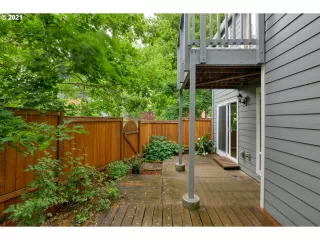 Photo #4: 21355017 Listing