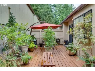 Photo #2: 21355758 Listing