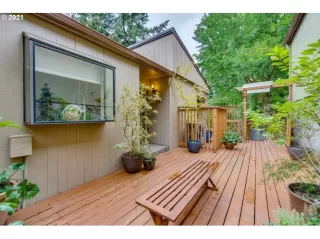 Photo #4: 21355758 Listing