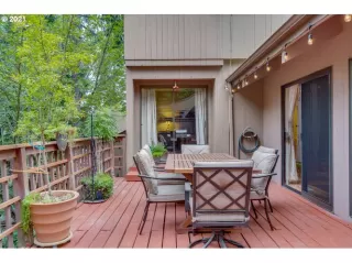 Photo #6: 21355758 Listing