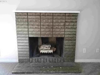 Photo #4: 21356060 Listing