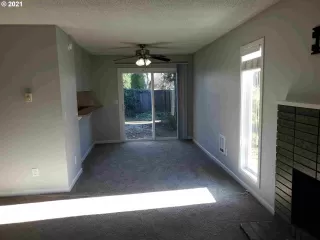 Photo #5: 21356060 Listing