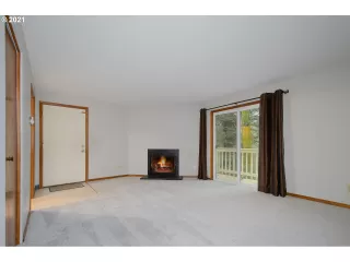 Photo #4: 21356484 Listing 