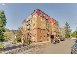 Photo #4: 21356910 Listing