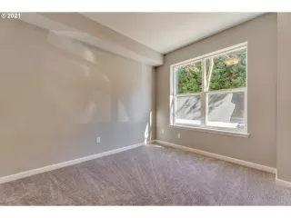 Photo #6: 21356910 Listing