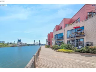 Photo #6: 21357381 Listing 