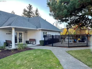 Photo #4: 21357527 Listing