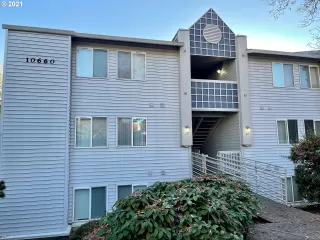 Photo #5: 21357527 Listing