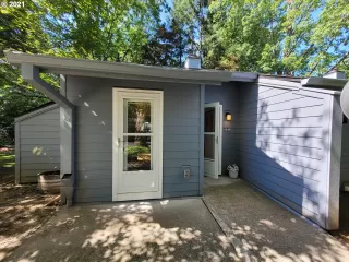 Photo #2: 21357704 Listing 