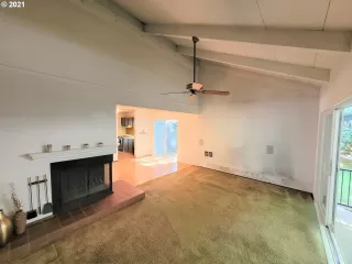 Photo #5: 21357704 Listing 