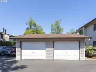 Photo #2: 21358752 Listing