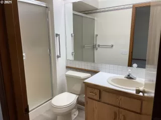 Photo #5: 21358927 Listing 