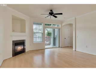 Photo #3: 21359827 Listing