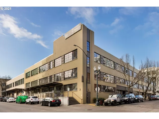 MLS: 21360300 Condo For Sale