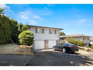 Photo #2: 21360502 Listing