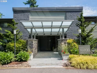 Photo #2: 21360742 Listing