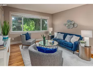 Photo #4: 21361331 Listing
