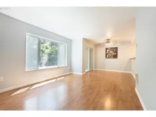 Photo #3: 21361389 Listing