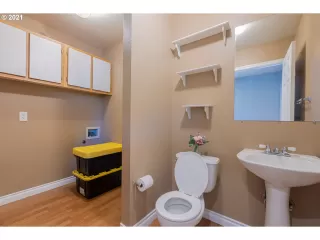 Photo #5: 21361389 Listing