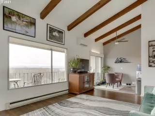 Photo #6: 21361462 Listing