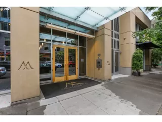 Photo #1: 21361719 Listing 