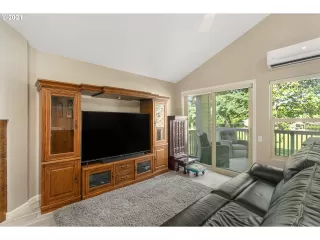 Photo #5: 21361731 Listing