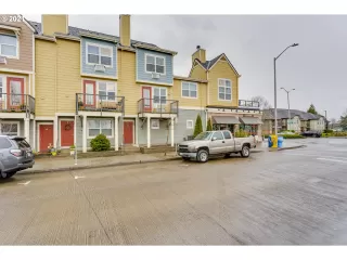 Photo #5: 21361833 Listing