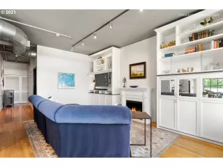 Photo #6: 21362198 Listing 