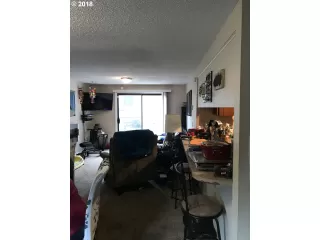 Photo #3: 21362720 Listing