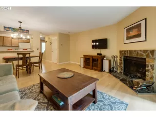 Photo #3: 21362908 Listing 