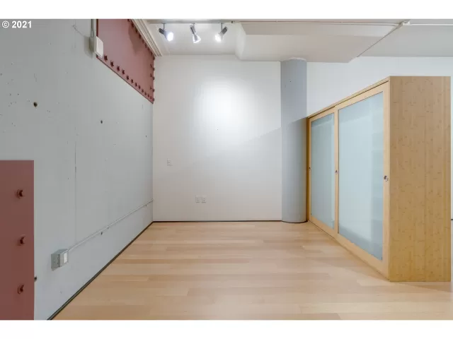MLS: 21363265 Condo For Sale