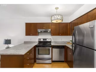 Photo #1: 21363520 Listing 