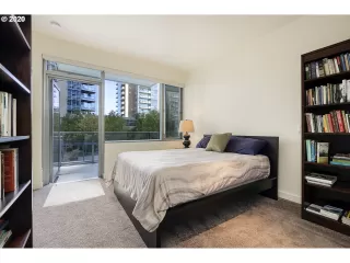 Photo #5: 21364351 Listing