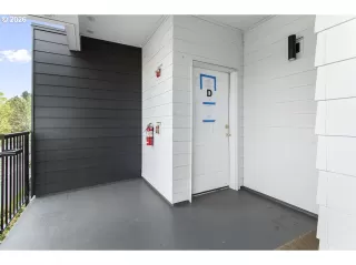 Photo #2: 213644735 Listing 