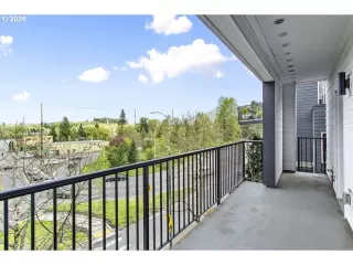 Photo #6: 213644735 Listing 