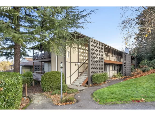 MLS: 21364563 Condo For Sale