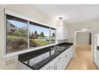 Photo #1: 21364563 Listing