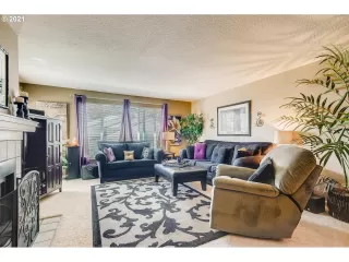 Photo #3: 21364894 Listing