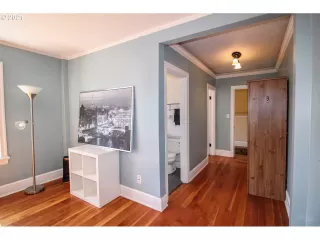 Photo #3: 21365177 Listing
