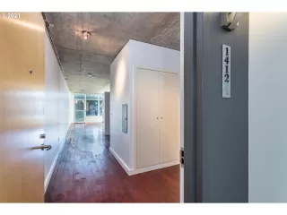 Photo #2: 21365810 Listing