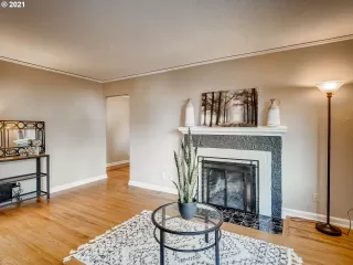 Photo #1: 21366250 Listing