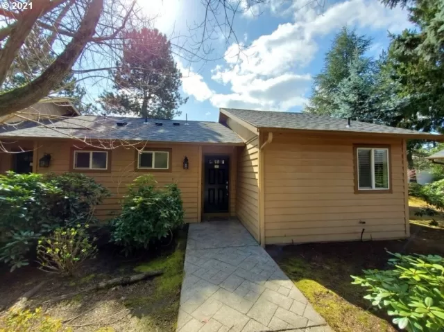 MLS: 21367025 Condo For Sale