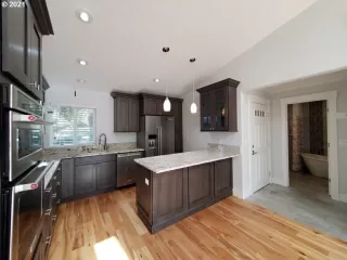 Photo #4: 21367025 Listing