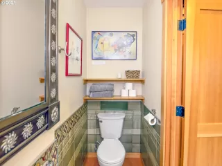 Photo #3: 21367066 Listing