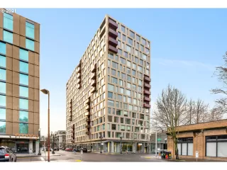 Photo #1: 21367131 Listing