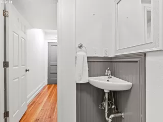 Photo #3: 21367397 Listing 