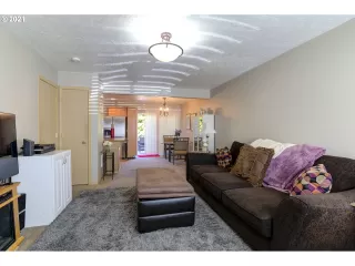 Photo #2: 21368572 Listing