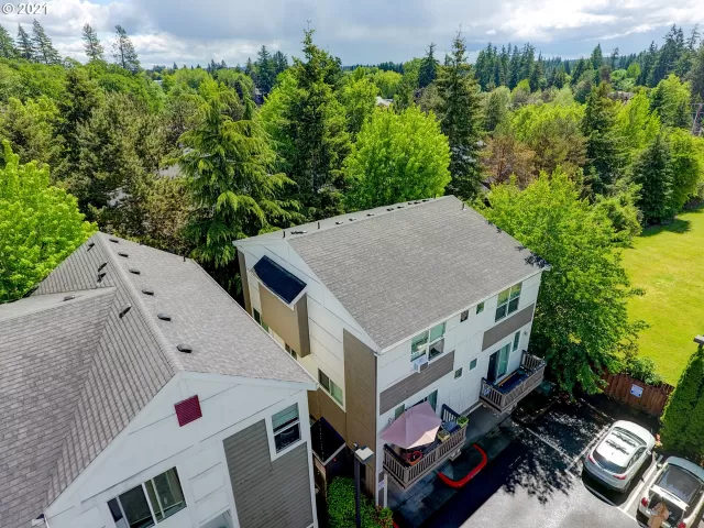 MLS: 21370174 Condo For Sale