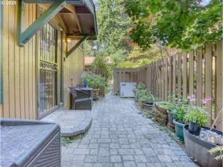 Photo #1: 21370444 Listing